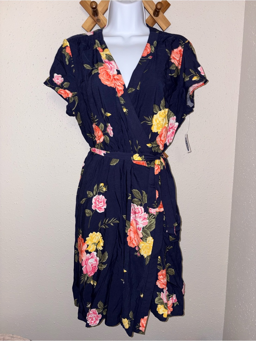 Old Navy Navy Floral Wrap Midi Dress with Belt